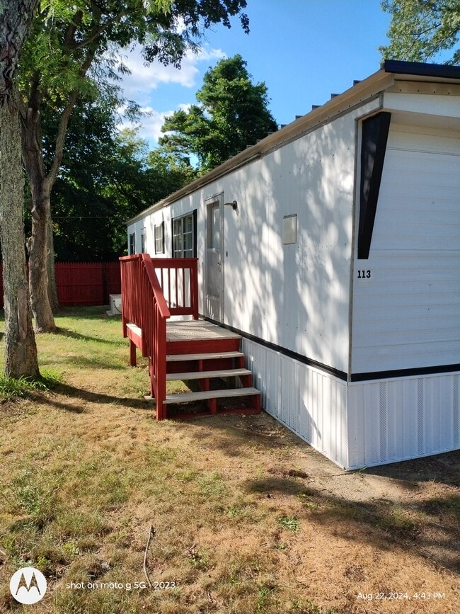 Building Photo - 113 Trudy Ave