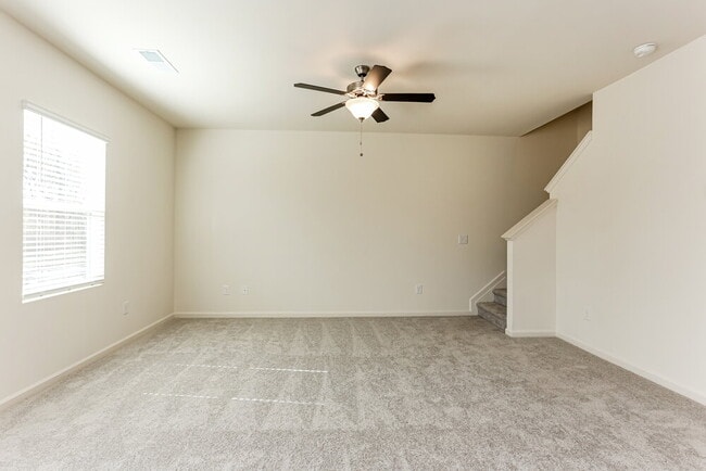 Photo - 7610 Saffron Ave