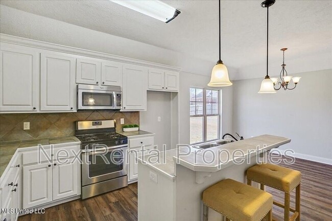 Photo - 110 Harvey Cir