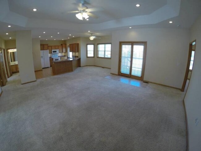 Photo - 808 Medary Ave S