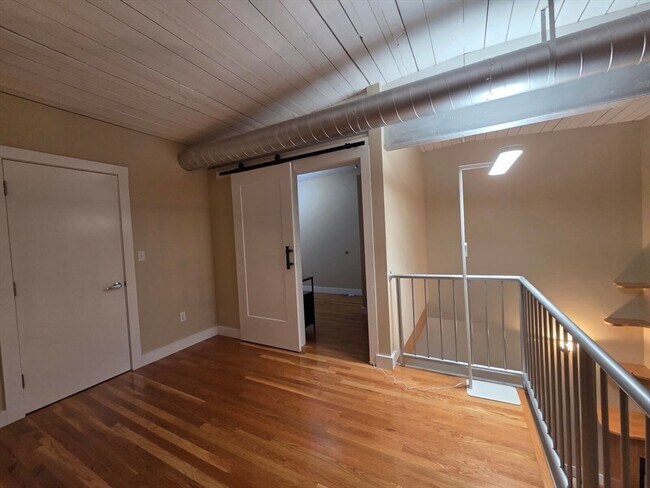 Photo - 155 Brookline St