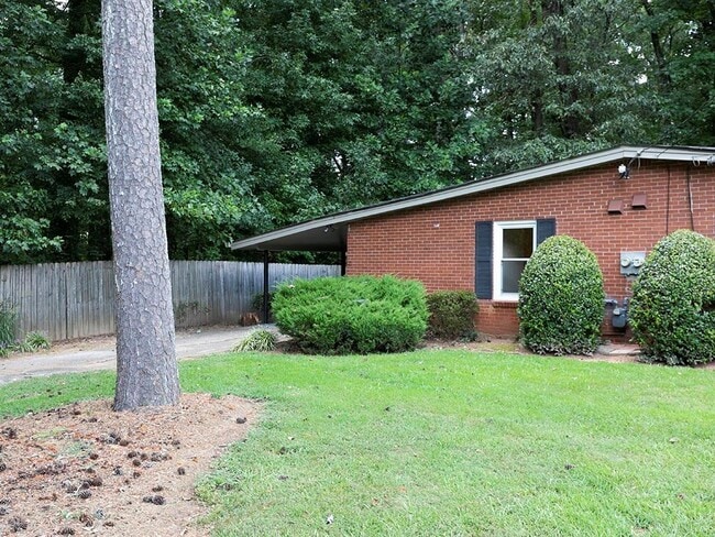 Building Photo - 4340 Hanfred Ln