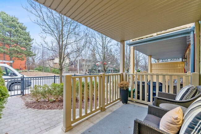 Photo - 136 Woodbine Ave