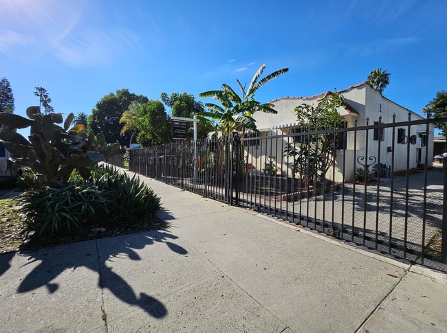 Photo - 2623 Hillcrest Dr Unit 2623 Hillcrest Dr