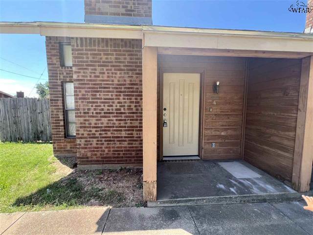Building Photo - 4501 Mistletoe Dr