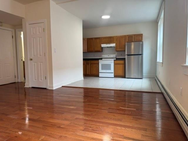 Photo - 390 Main St Apartment Unit 3