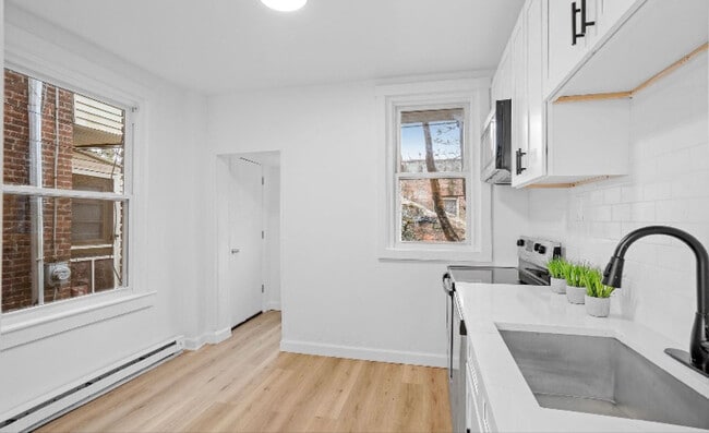 Photo - 1214 E Stafford St