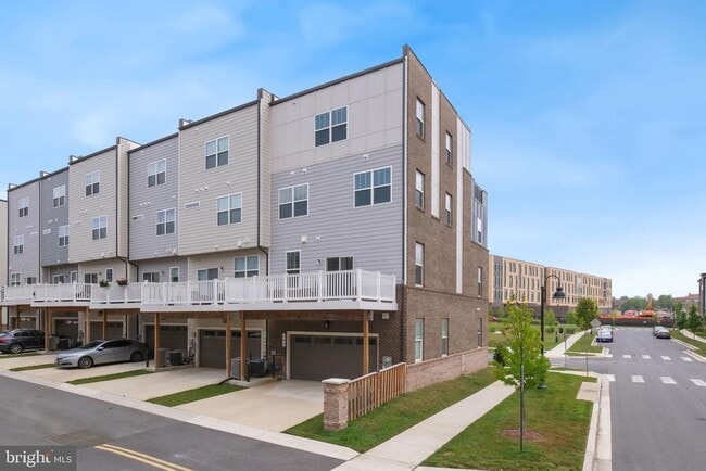 Building Photo - 143 Rubens Dr