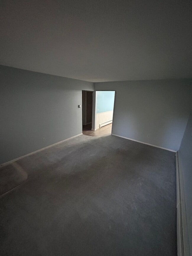 Photo - 3379 Division Ave SW