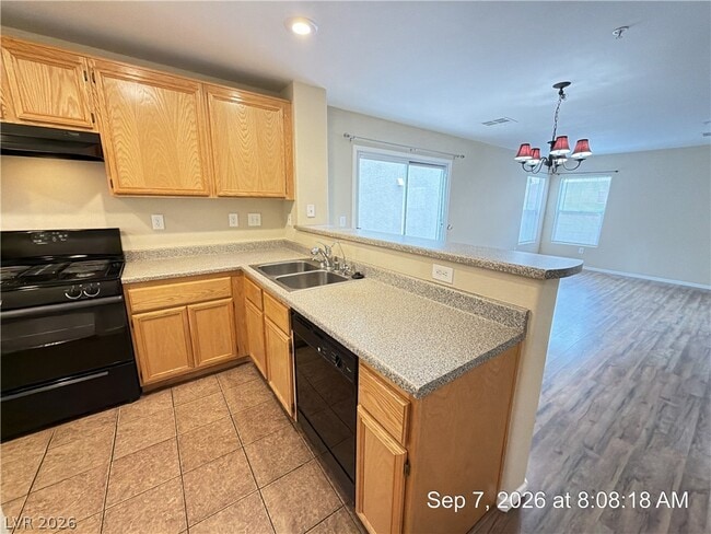 7337 Ribbon Ridge Ave