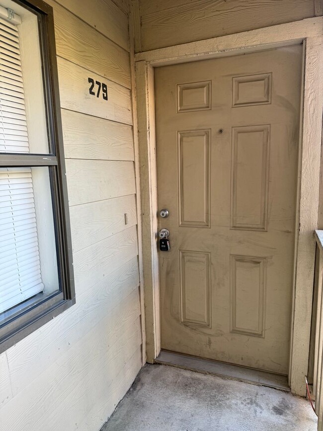 Photo - Move-in ready 1-bedroom, 1-bath condo in a...