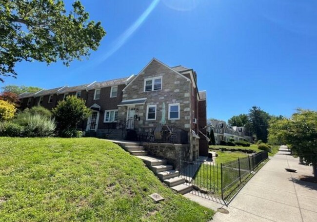 Photo - 2 E McPherson St Unit 1.0