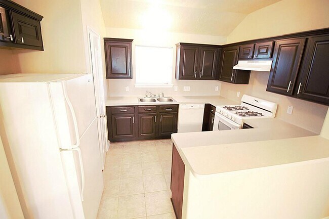 Photo - 22811 W Fairfax Village Cir