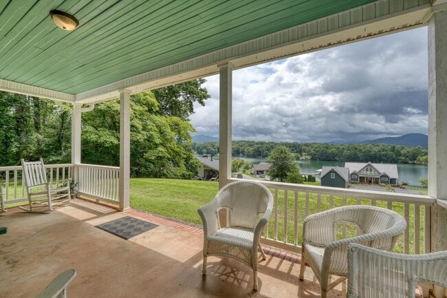 Photo - 131 Wonderview Dr