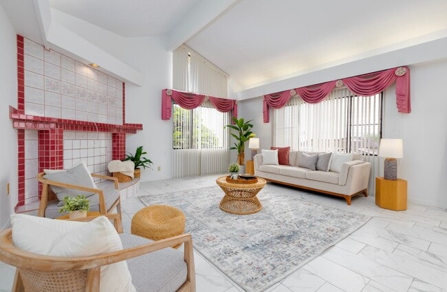 Photo - Beautiful Home in Royal Summit