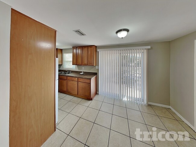 Photo - 5024 S 85th St