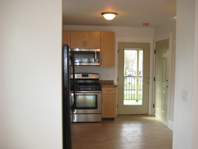 Building Photo - 2134 Winnebago St