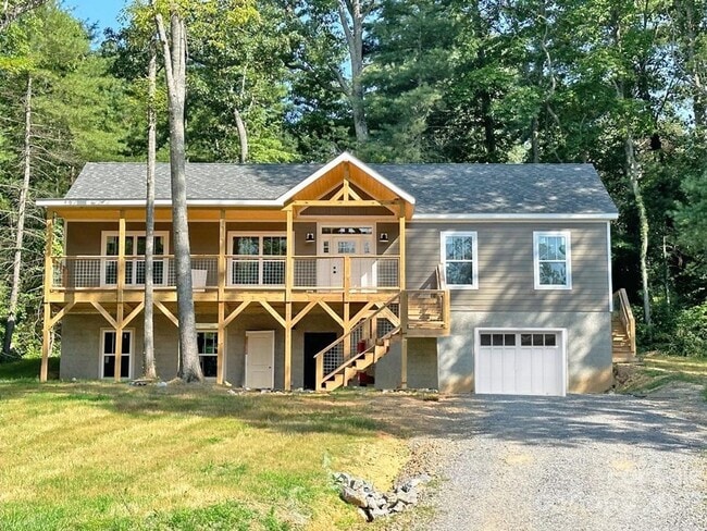 FURNISHED - 12-Month Lease - Farmhouse-Sty... - FURNISHED - 12-Month Lease - Farmhouse-Sty...
