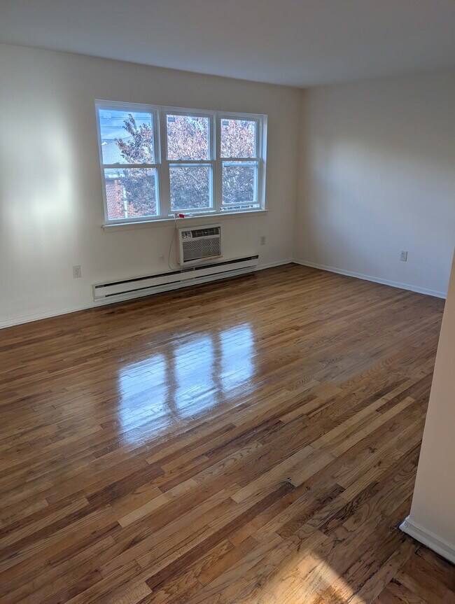 Photo - 732 County Ave Unit 1