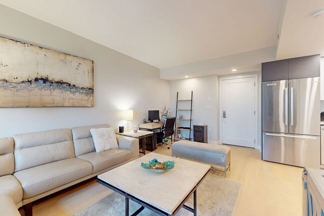 Photo - 932 Broadway Unit 312