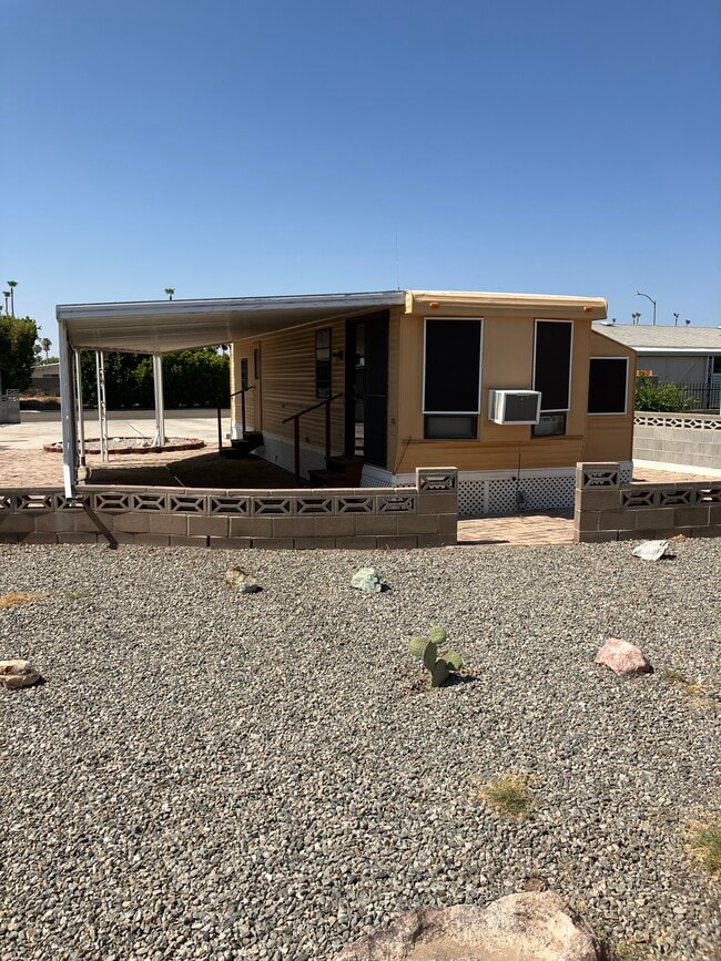 Building Photo - 24 W Rio Colorado Dr Unit # 8 Rental