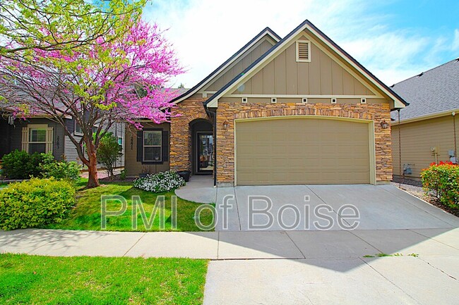 Building Photo - 2271 E Powder River St