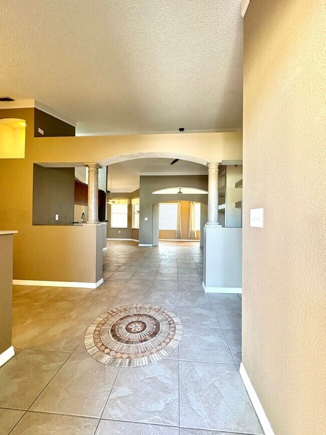 Photo - Beautiful 3Bed/2Bath with 2-Car Garage on a Cul-de-Sac