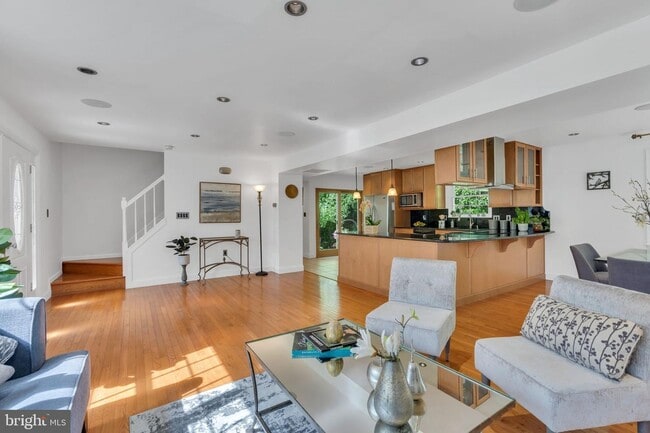 Photo - 1344 Grant St