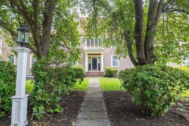 Photo - 56 Holt Rd