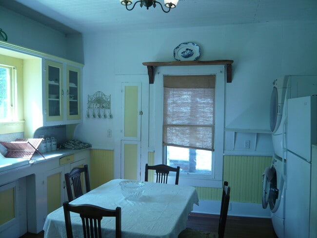 Photo - 608 Madison St