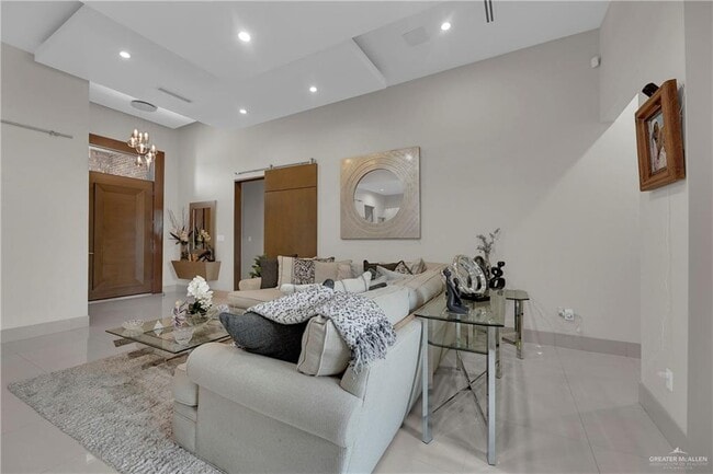 Photo - 28 Sycamore Ave