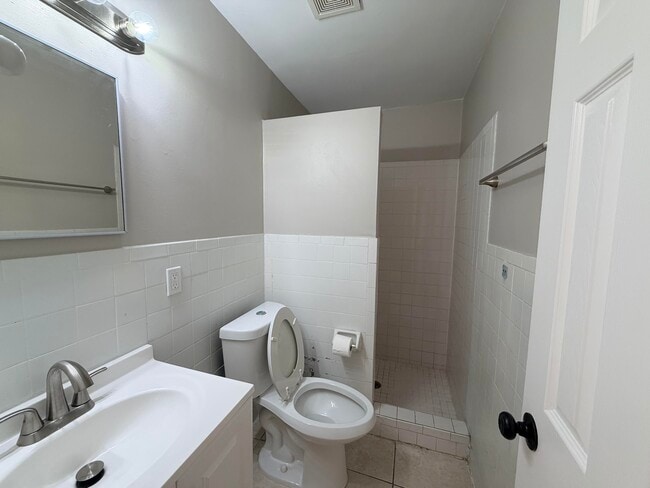 Photo - 612 4th St