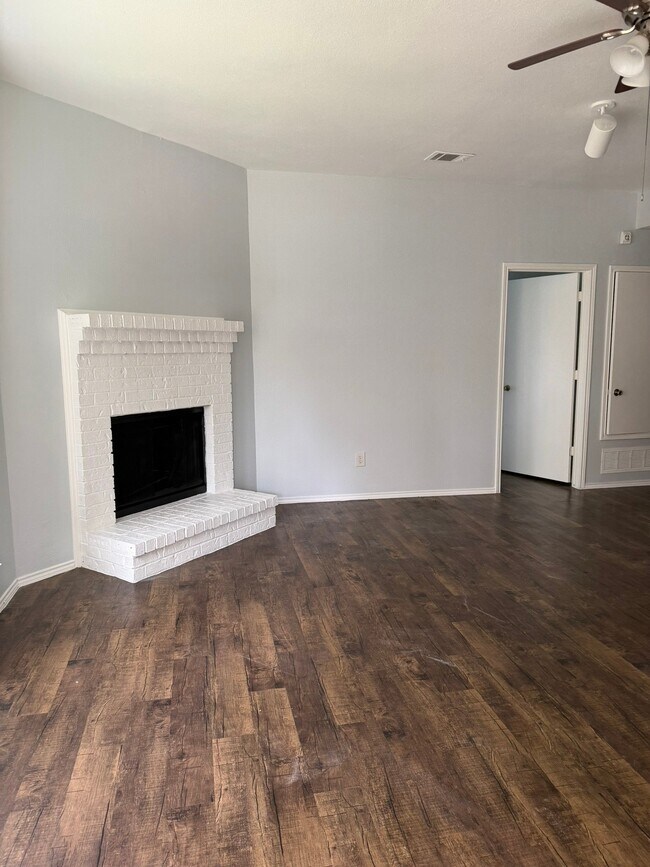 Photo - 3019 Oak Ridge Pl