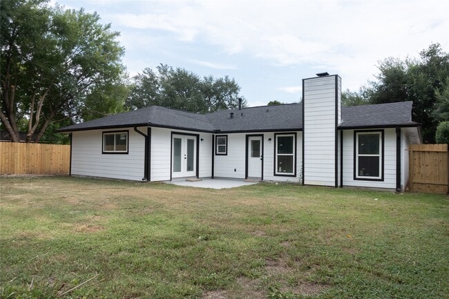 Photo - 609 Oak Harbor Dr