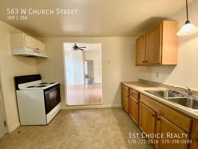 Photo - 563 W Church St