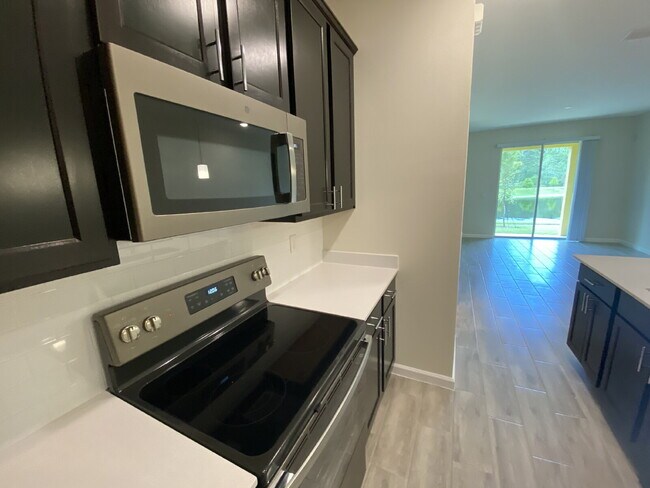 Photo - "Charming 3-Bedroom Oasis with 2.5 Baths i...