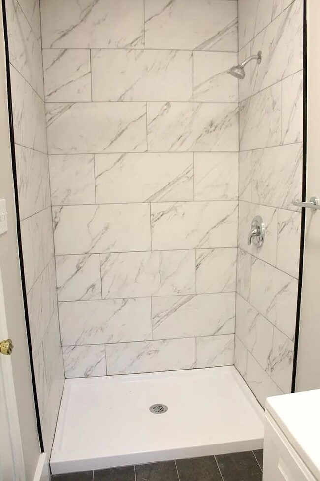 Photo - 311 E Duffy St Unit A (Downstairs)