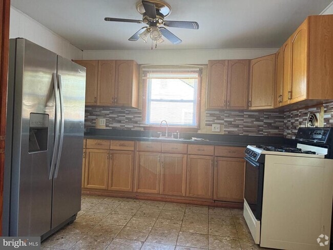 Building Photo - 6 Alexander Pl Rental