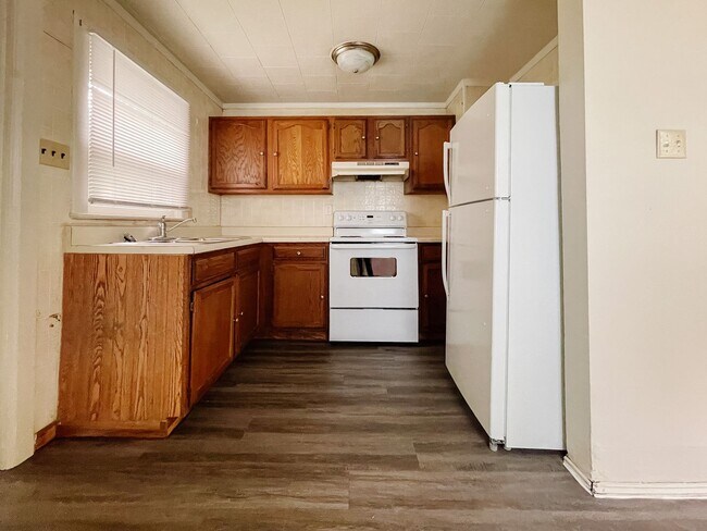 Photo - Washer/Dryer Hook-Ups