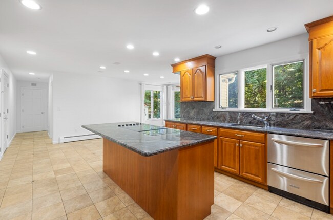 Photo - 31 Coolidge Rd