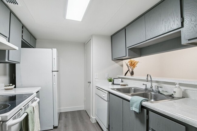 Photo - Foothills at the Preserve Apartments