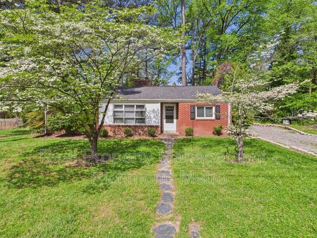 Photo - 1216 Dinwiddie Ave House