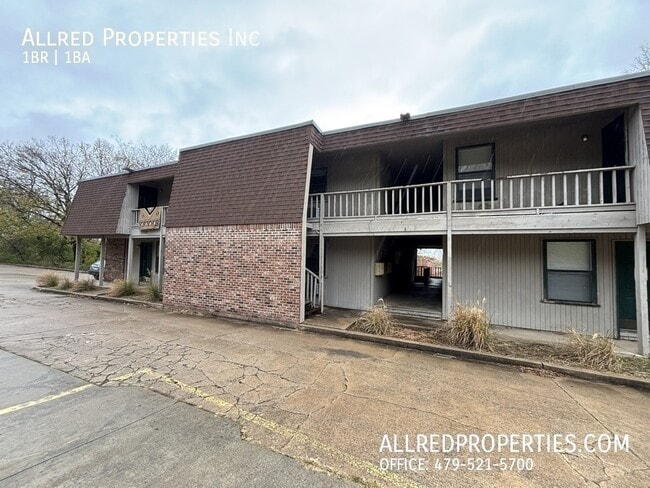 Building Photo - 1390 W Wedington Dr Unit 12