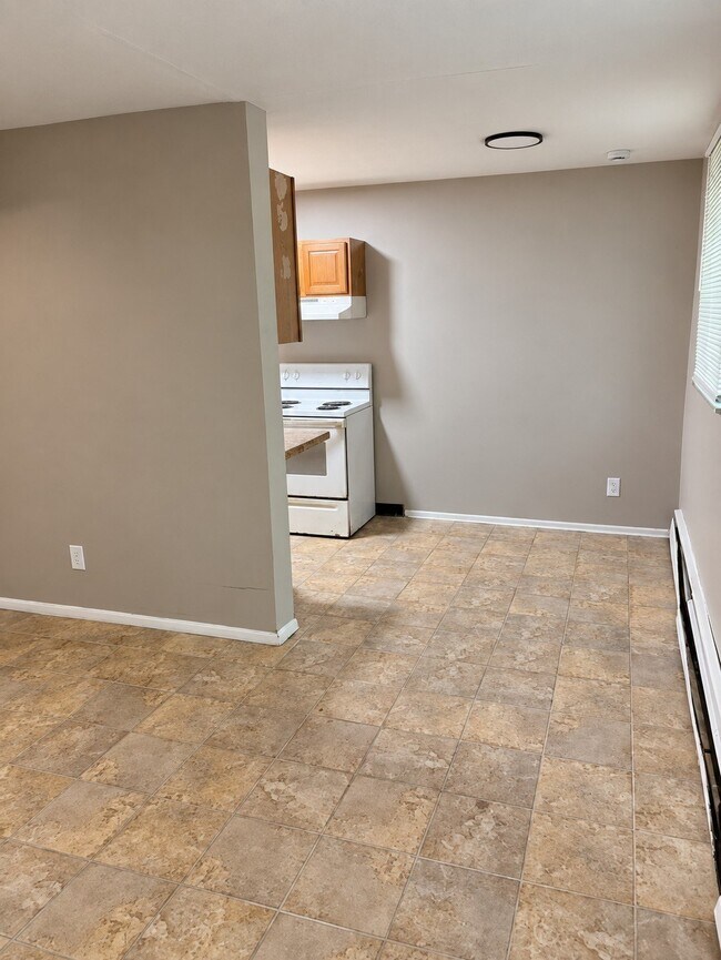1668 Glen Parker Ave Unit 2