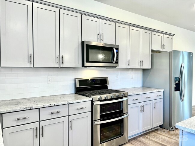 Photo - 15022 Camus Ct