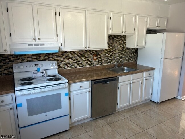 Photo - 63B Troy Dr Unit A