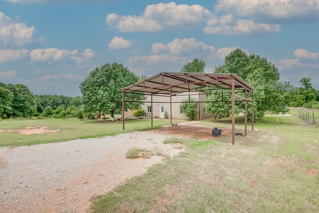 Photo - 331743 E 1020 Rd