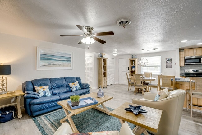 Photo - 1900 Neptune Dr Unidad SI ID1546047P