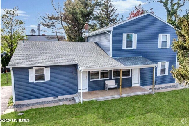 Building Photo - 1145 Roe Ave Rental