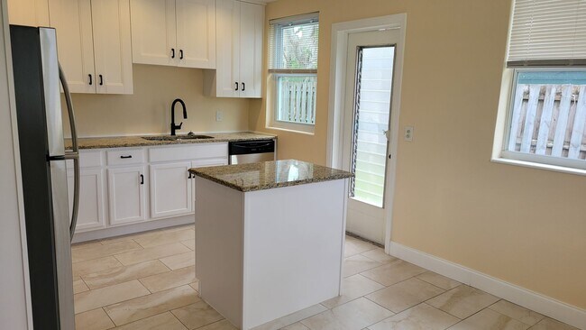 Photo - Annual UNfurnished 2/2 home available at St. Armand's Circle